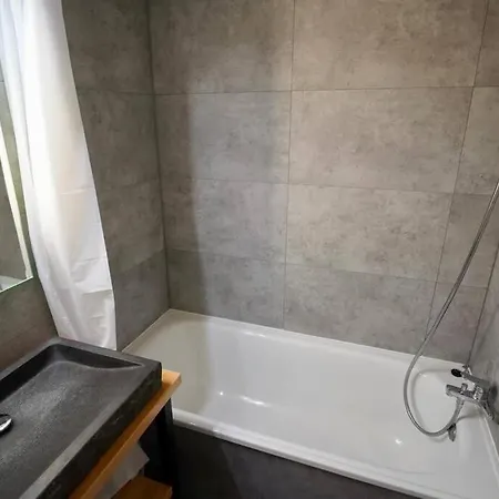 Apartment 2 Personnes Et Balcon Plein Sud